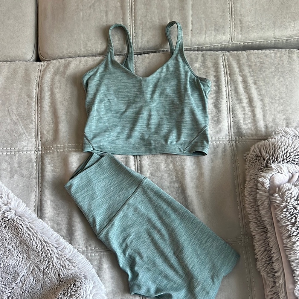 Lululemon teal set